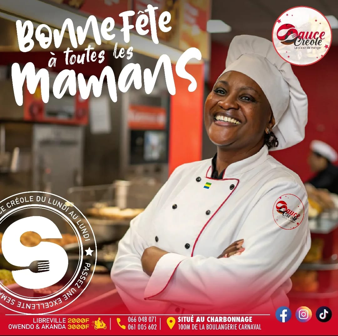 Chef cuisinière souriante